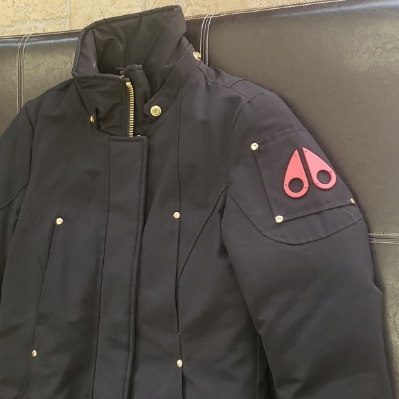 Moose Knuckles Women's Scarlet Parka - Picture 3 of 9